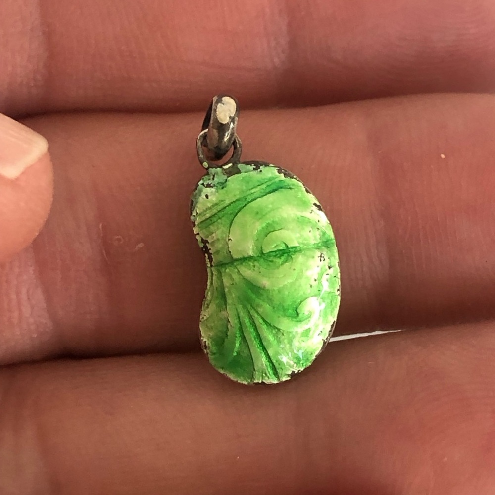 Victorian enameled lucky bean charm. - Picture 6 of 6